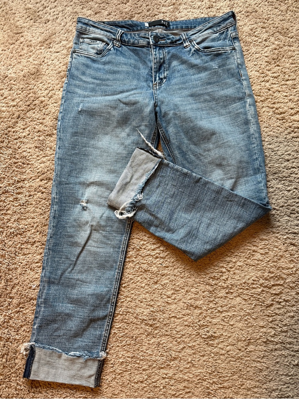Kut from the Kloth Women’s Distressed Jeans!